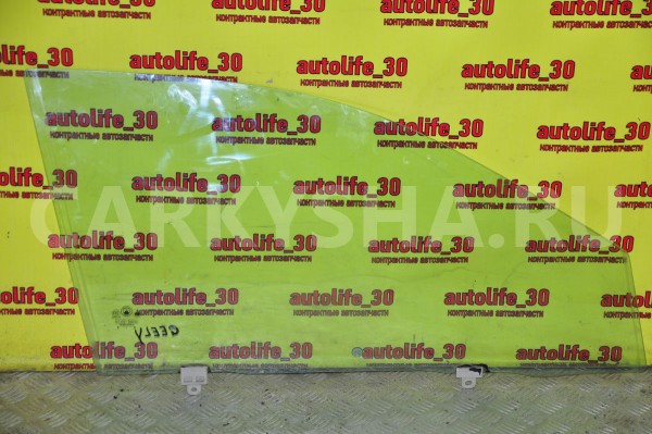 Стекло боковое Geely MK 