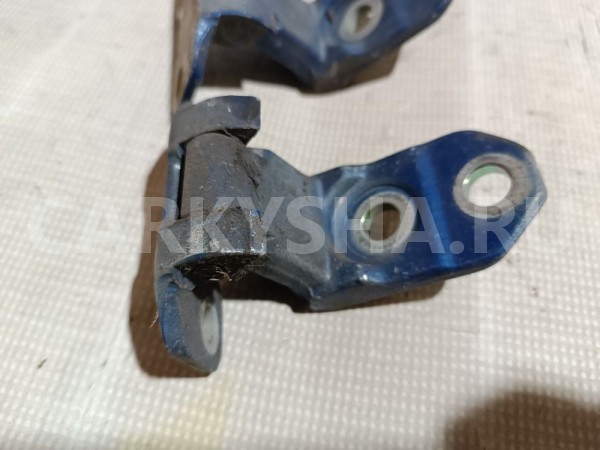 Петля двери Hyundai Coupe 