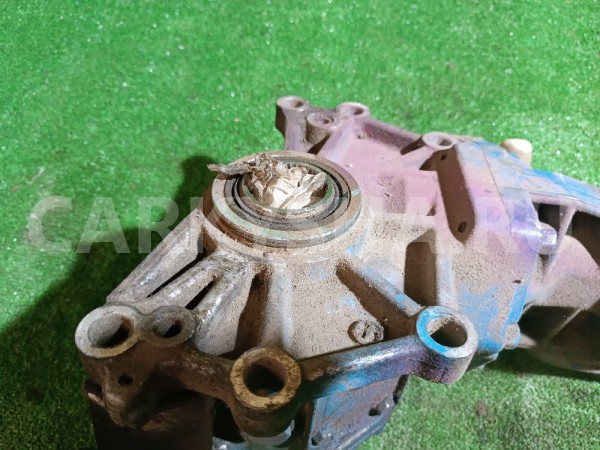 Коробка раздаточная Mitsubishi Lancer оригинальный номер MR498810