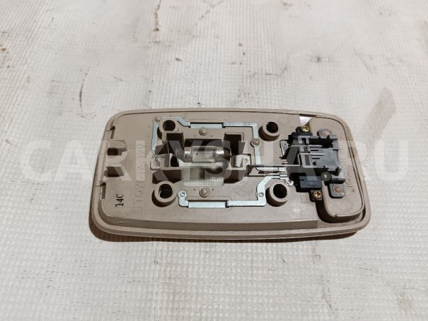 Плафон салонный Toyota Land Cruiser 