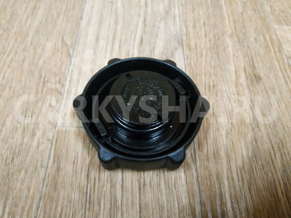 Крышка бачка гидроусилителя Ford Mondeo оригинальный номер 1341300