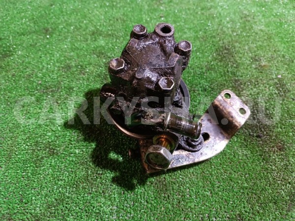 Насос гидроусилителя Nissan Cefiro 