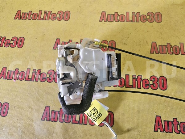 Замок двери передней правой Subaru Forester 