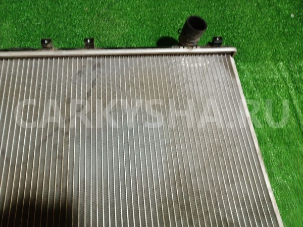 Радиатор охлаждения Toyota Windom 