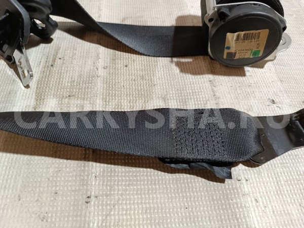 Ремень безопасности задний правый Land Rover Range Rover 