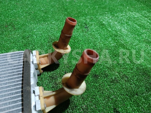 Радиатор отопителя Nissan Cefiro оригинальный номер 271401L100