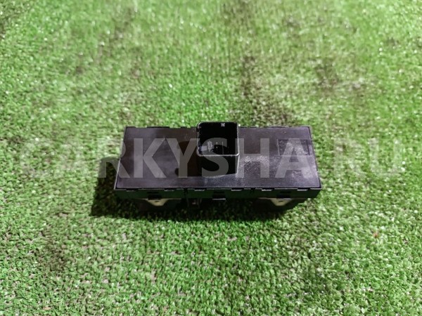 Блок управления стеклоподъемниками Volkswagen Tiguan 