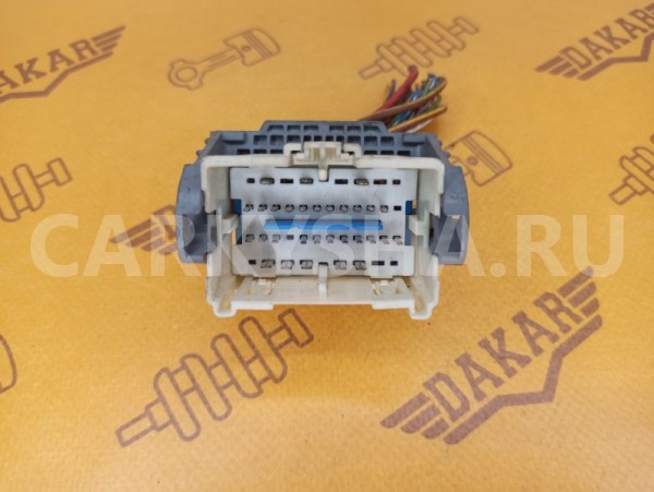 Разъём блока управления двигателем Ford Focus CB8 Ford Focus 