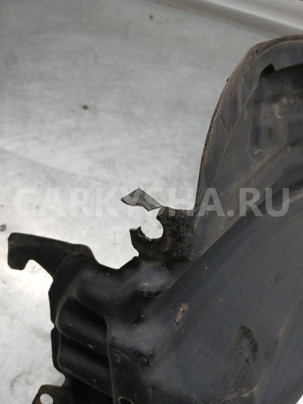 Подкрылок Toyota Sienta 