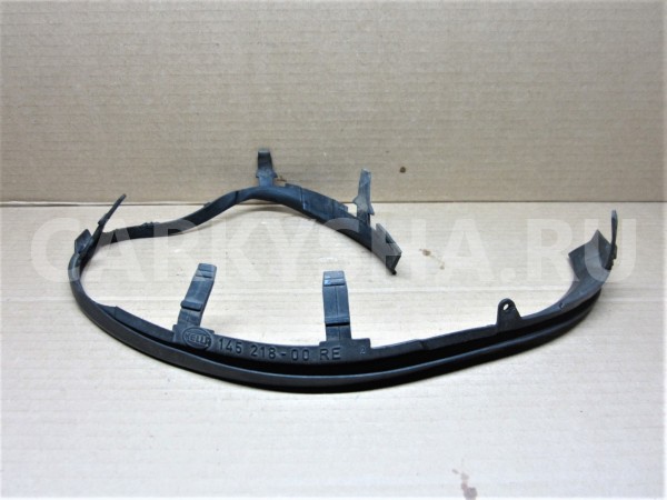 Уплотнитель фарный (правый) -  | B, FR Opel Omega B Рестайлинг Седан оригинальный номер 14521800RE