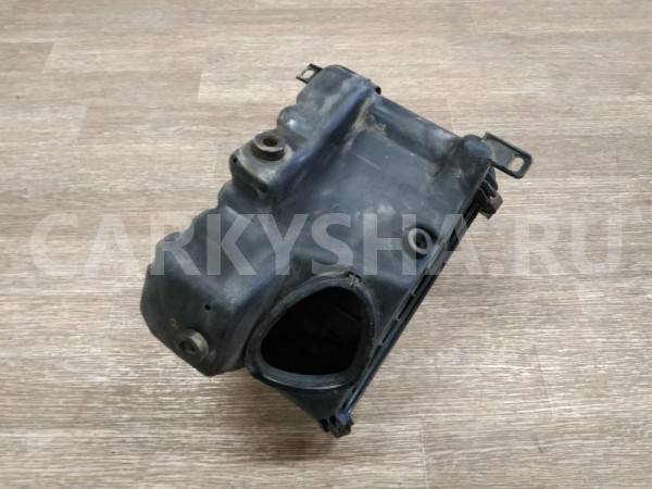 Корпус воздушного фильтра Toyota Corolla 
