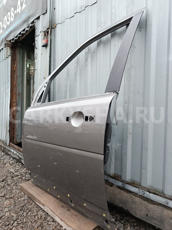 Дверь передняя левая Land Rover Freelander оригинальный номер LR005657