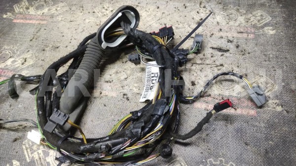 Проводка крышки багажника Форд Фокус 3 Универсал Ford Focus оригинальный номер f1et17n400