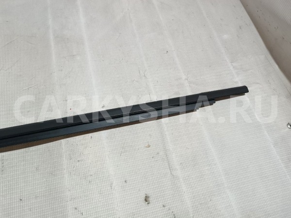 Накладка стекла переднего левого Ford Mondeo оригинальный номер 2016874