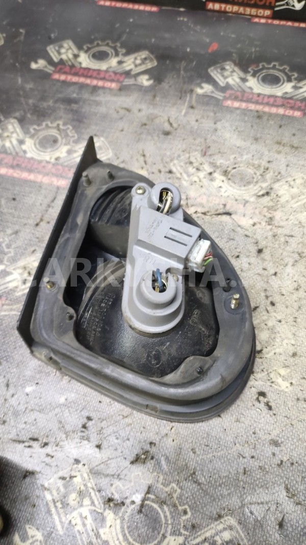 Фонарь задний внутренний Заз Сенс седан Chevrolet Lanos оригинальный номер 0350001084