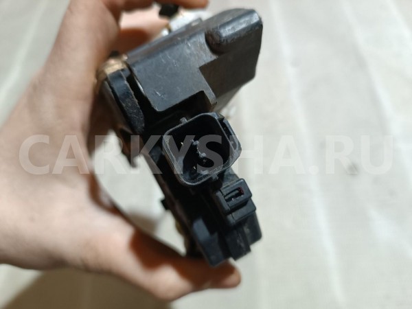 Замок двери передней правой Mitsubishi Lancer 