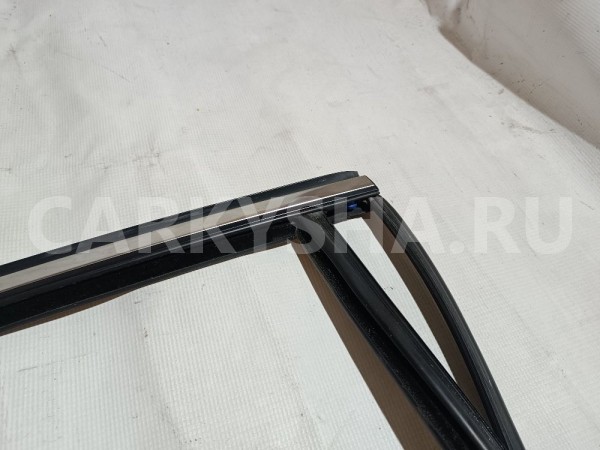 Уплотнитель проема стекла двери задней правой Ford Mondeo 