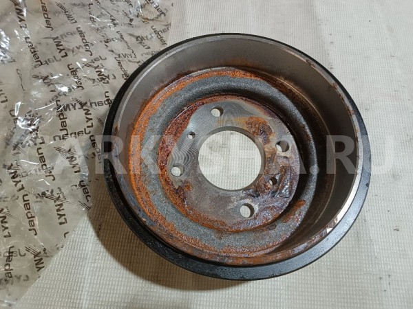 Барабан тормозной задний Nissan Bluebird Sylphy 