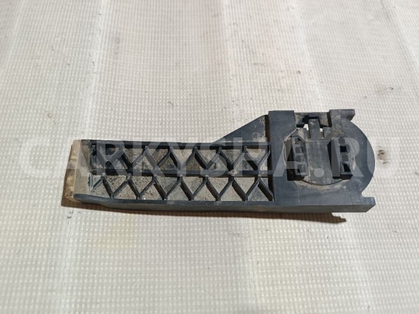 Кронштейн радиатора Mercedes-Benz B-klasse 