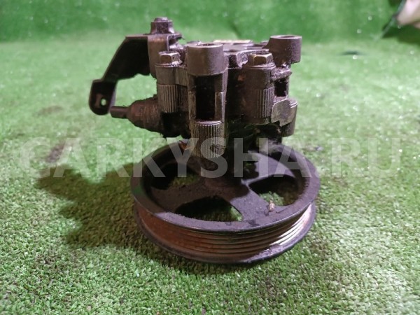 Насос гидроусилителя Toyota Celica 