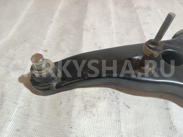 Рычаг передний левый Mitsubishi Dingo 