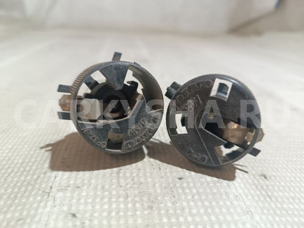 Патрон габаритного фонаря Volvo 740 