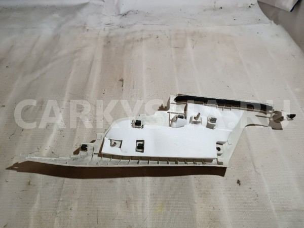 Обшивка задней стойки крыши левая Ford Mondeo 