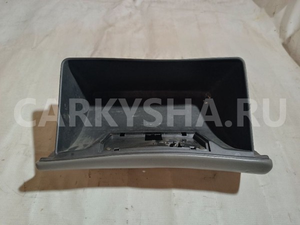 Бардачок Mitsubishi Diamante 