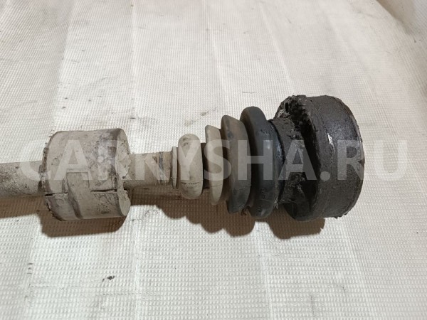 Полуось передняя левая Volkswagen Passat 