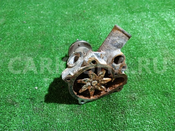 Насос водяной (помпа) Volvo 740 