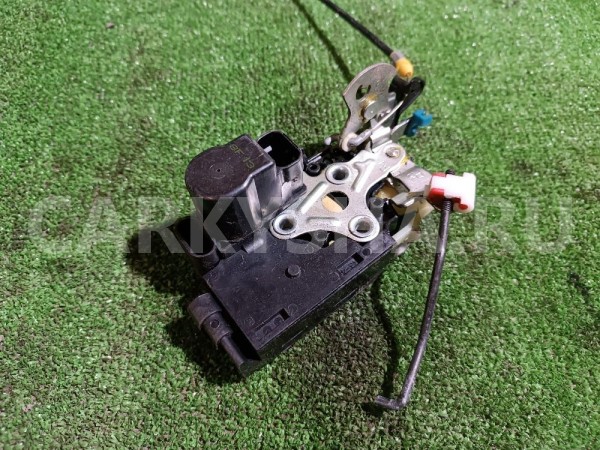 Замок двери задней правой Ssang Yong Rexton оригинальный номер 7132008003