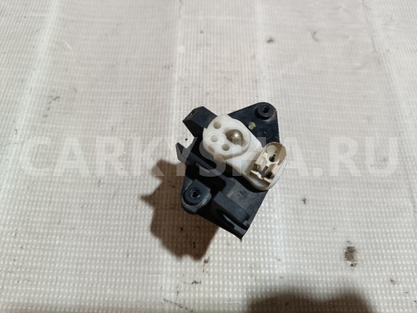 Личинка замка багажника Ford Fiesta оригинальный номер 2S6113386AC