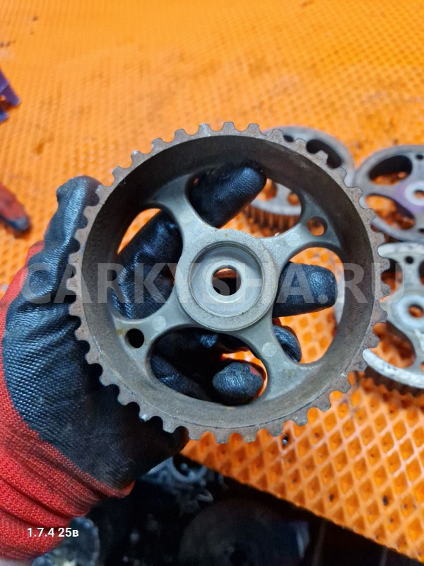 Шестерня распредвала Renault lada nissan k4m Renault 20 