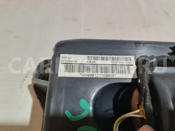 Подушка безопасности в торпедо Jaguar XF 