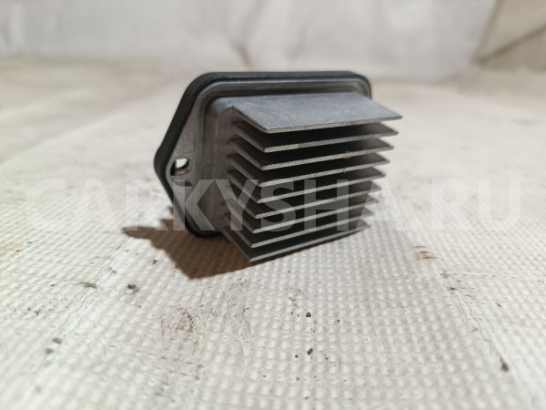 Резистор отопителя Mazda 6 оригинальный номер PM010010B