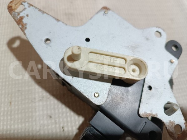 Моторчик заслонки отопителя Hyundai Coupe 