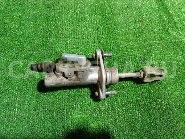 Цилиндр сцепления главный Mitsubishi Lancer 