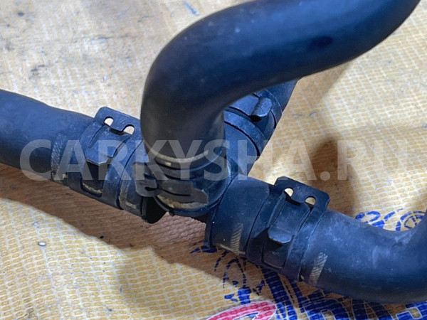 Патрубок системы охлаждения Skoda Octavia II (2004—2009) Skoda Octavia оригинальный номер 6Q0121619