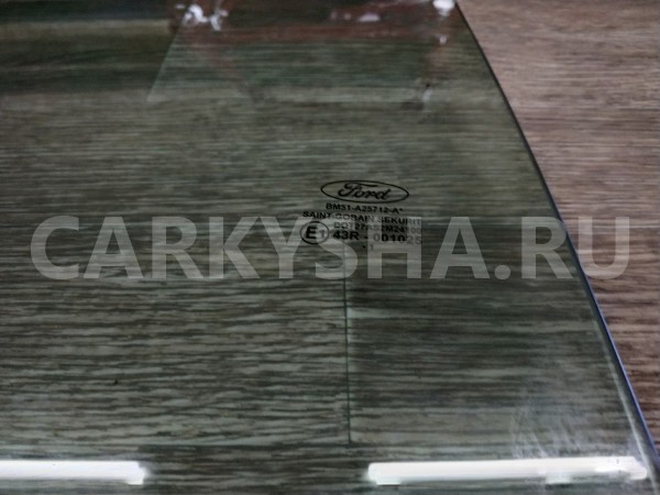 Стекло двери задней правой Ford Focus 