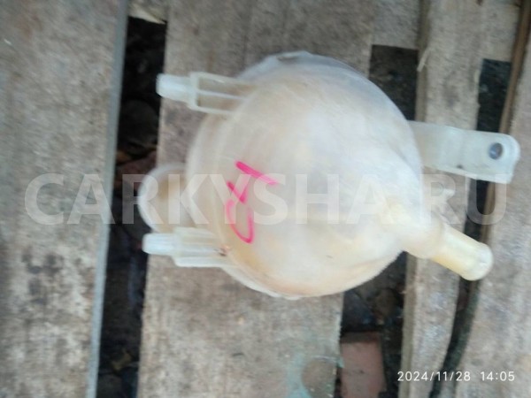 Бачок расширительный Citroen C4 I (2004—2014) Citroen C4 оригинальный номер 1323FA