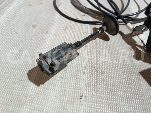 Трос лючка бензобака Peugeot 301 