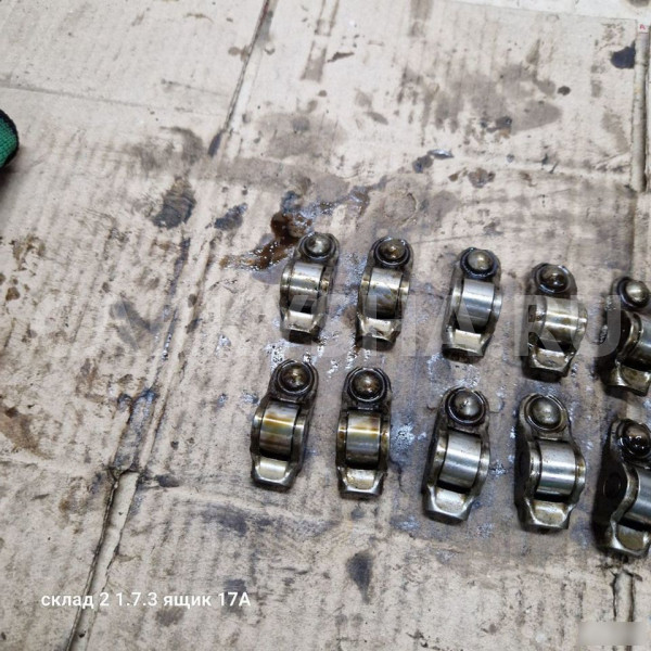 Рокер клапана Toyota 2zr fe Toyota Auris 