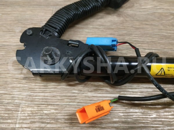 Ответная часть ремня безопасности Land Rover Freelander 