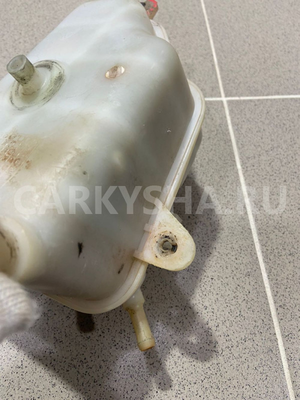 Бачок расширительный Chery M11 2010 г Chery M11 (A3) оригинальный номер M111311110