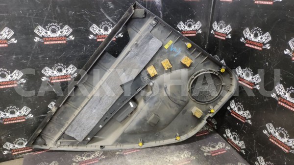 Обшивка двери задняя правая  Хендай Гетц Hyundai Getz оригинальный номер 833041C2305S