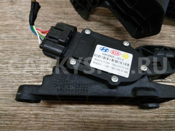 Педаль газа Hyundai ix35 оригинальный номер 327272S000