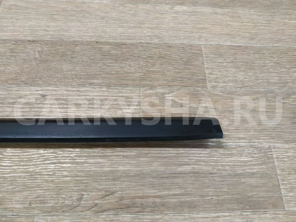 Накладка стекла заднего правого Ford Fusion 