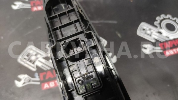 Кнопка стеклоподъемника правая Ситроен Citroen C4 Citroen C4 оригинальный номер 9631465677
