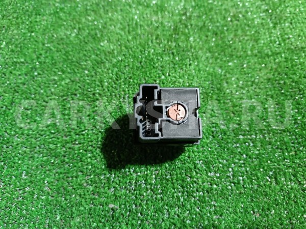 Переключатель регулировки зеркала Toyota Windom 