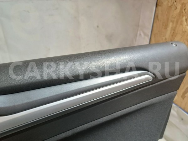 Обшивка двери передней правой Ford Mondeo 